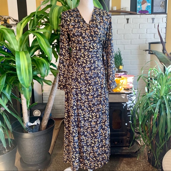 Caara Cristal Long Sleeve Floral Wrap Dress - Picture 3 of 10
